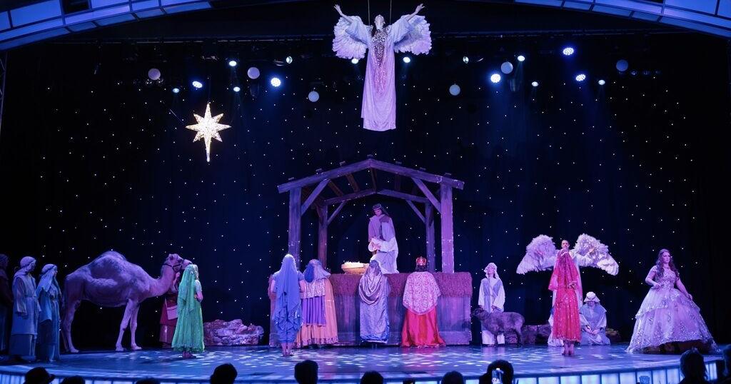 'Christmas in the Dells' becoming holiday tradition for families around Wisconsin