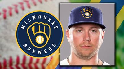 Brewers designate Smoak for assignment, add Vogelbach