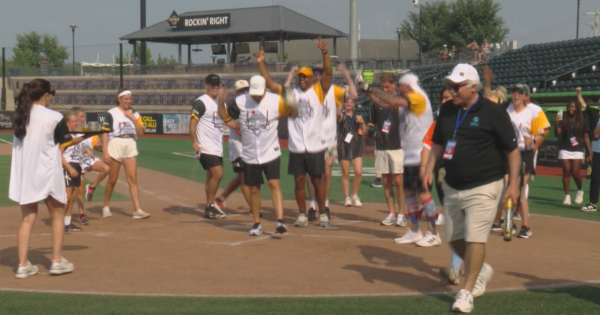 Wisconsin Celebrities Win Border Brouhaha Charity Softball Game | Sports Wisconsin Celebrities Win Border Brouhaha Charity Softball Game | Sports