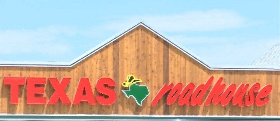 Texas Roadhouse opens second Madison location | News | wkow.com