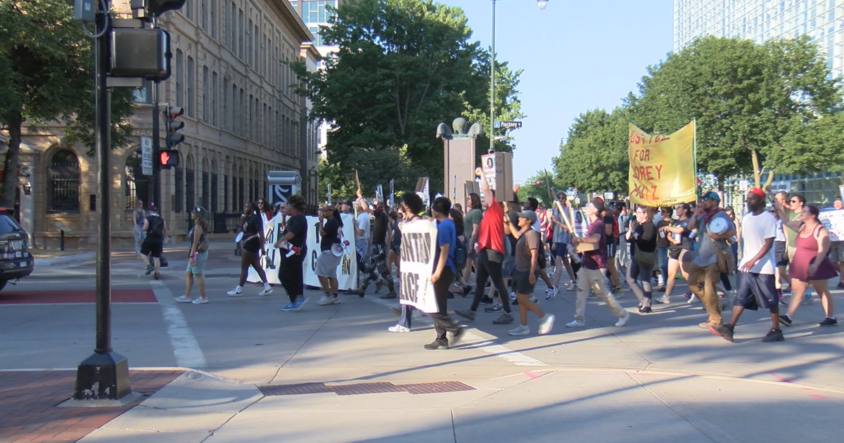 Protesters mark one week since Corey Ruiz shooting with march, fundraiser