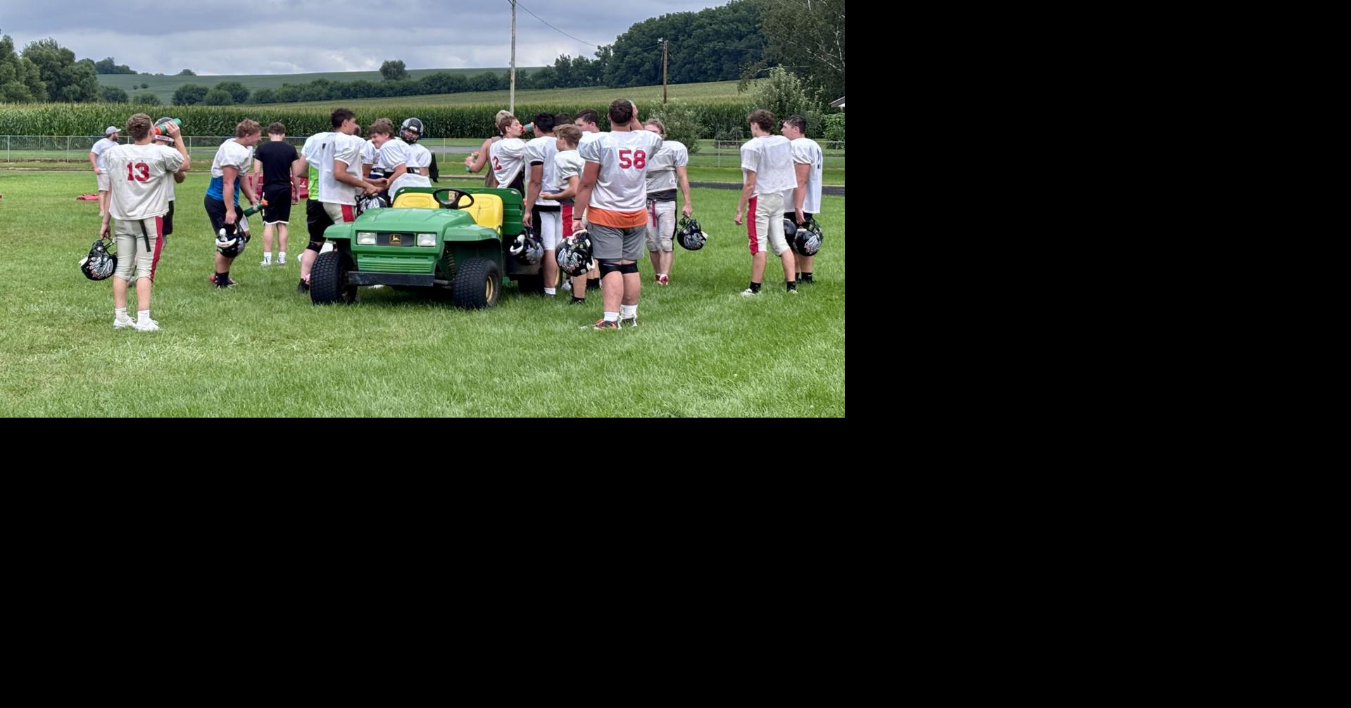 Black Hawk / Warren football continues proud tradition