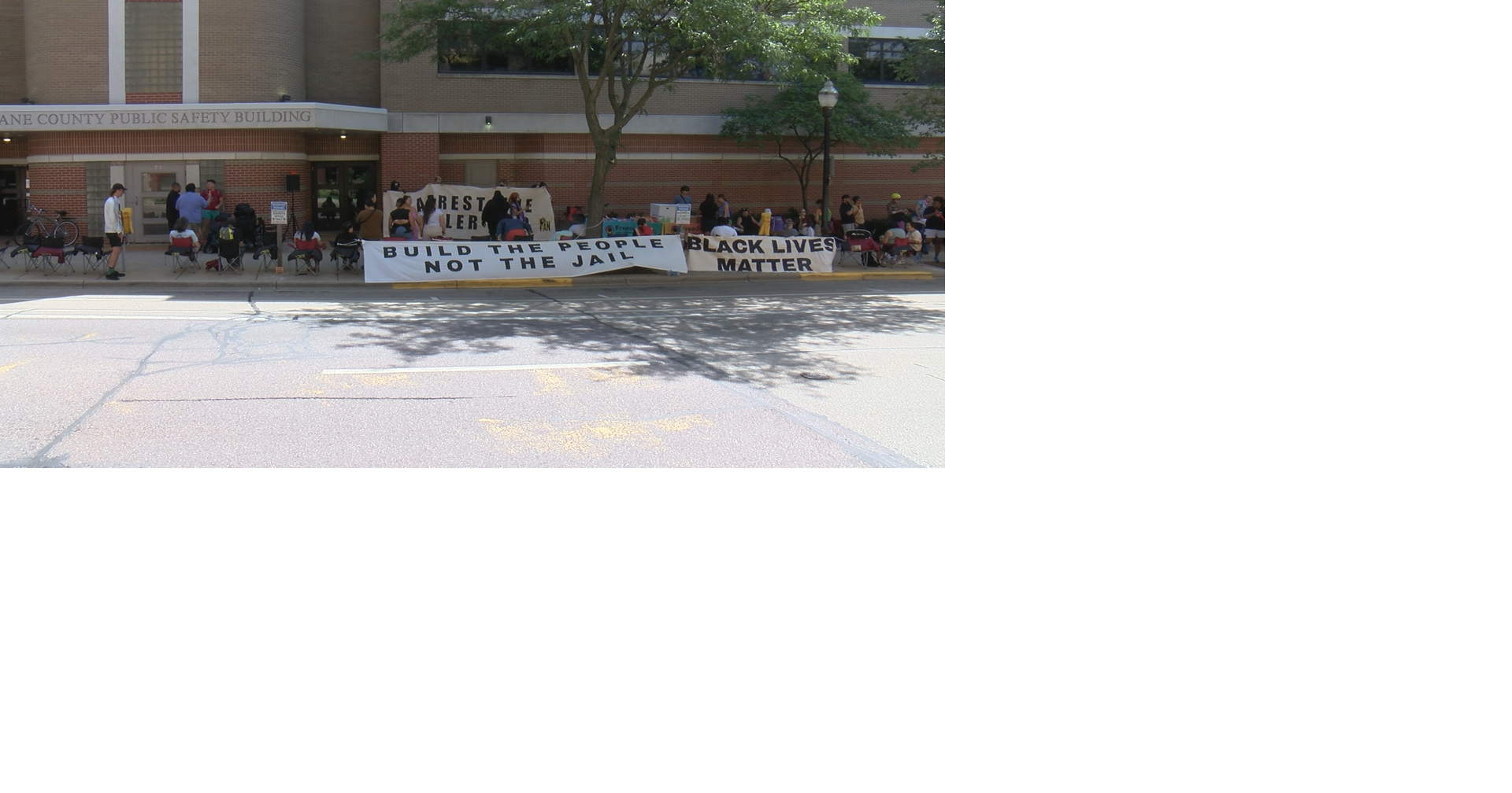 Activists bail 20 out of Dane County Jail one month after Corey Ruiz shooting