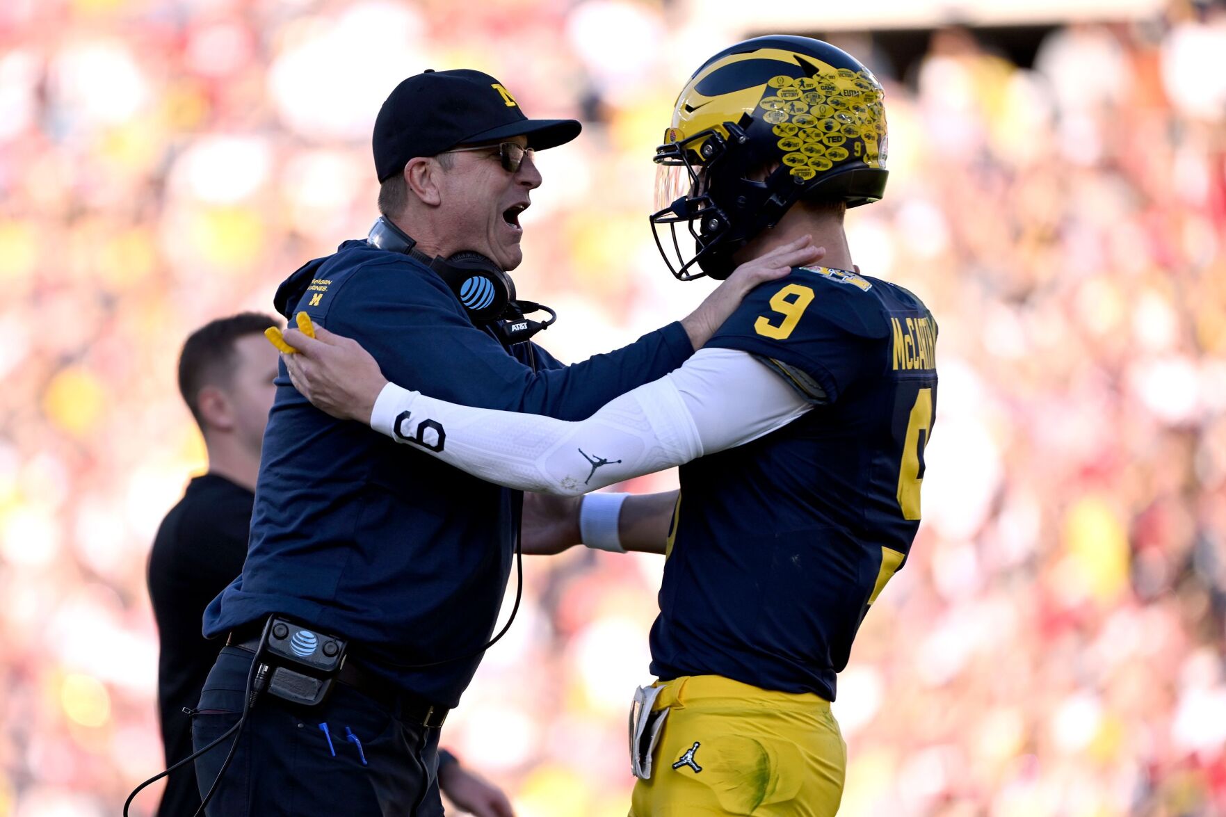 Michigan Wolverines run away from Washington Huskies to win