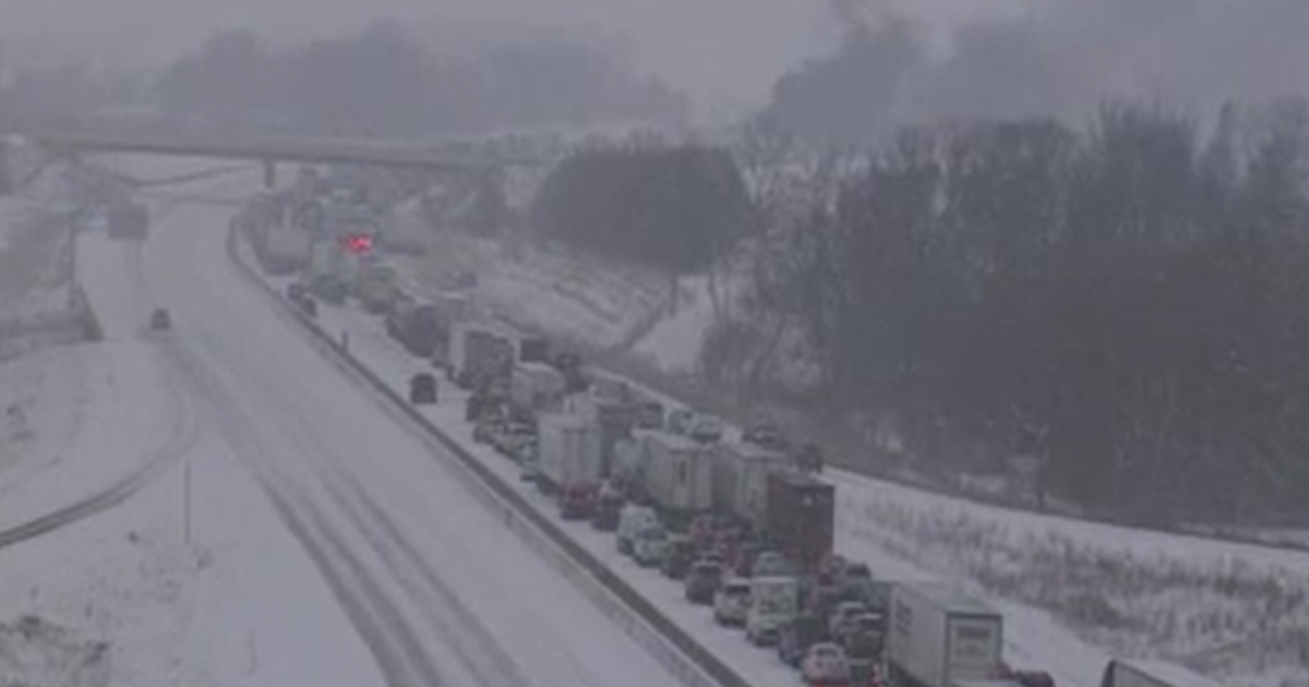 State Patrol: 85 vehicles involved in I-39/90 crash, 21 hurt | News State Patrol: 85 vehicles involved in I-39/90 crash, 21 hurt | News