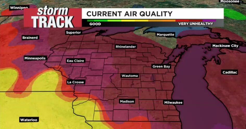 Heat lingers as wildfire smoke briefly subsides