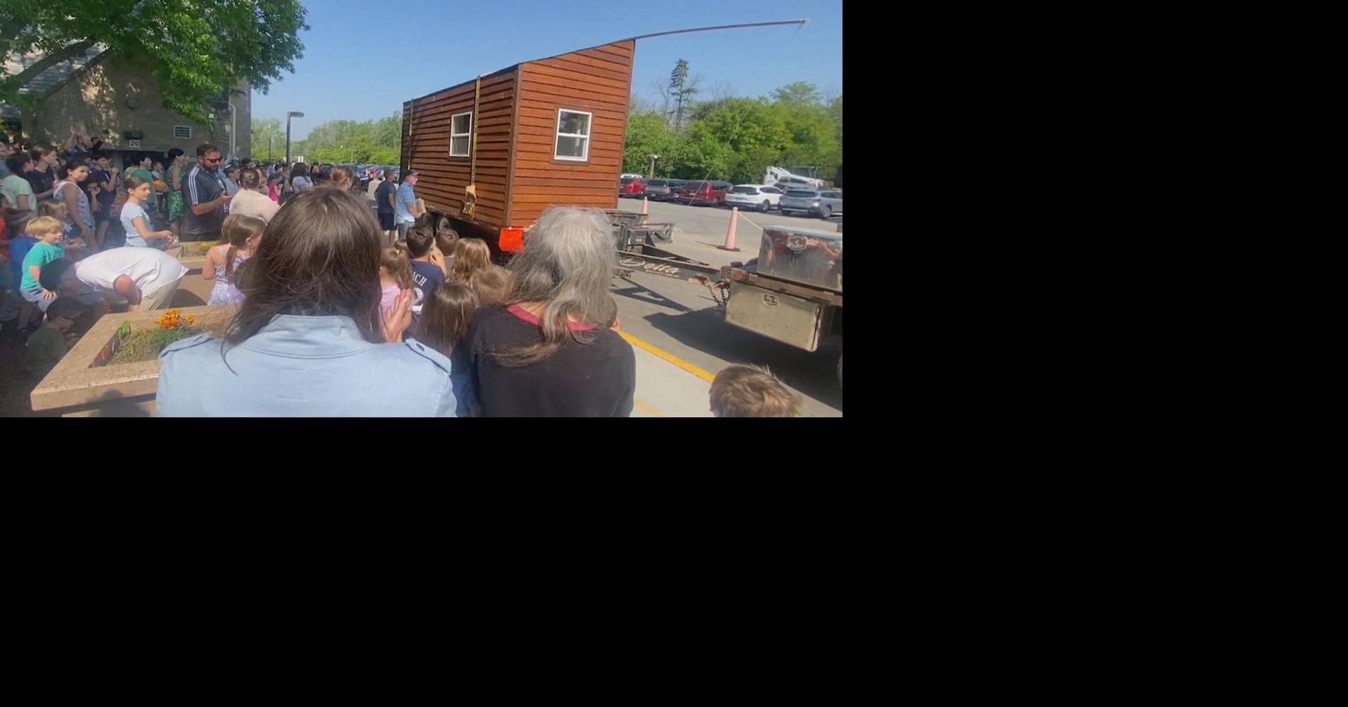 Students build 'tiny home' for veterans