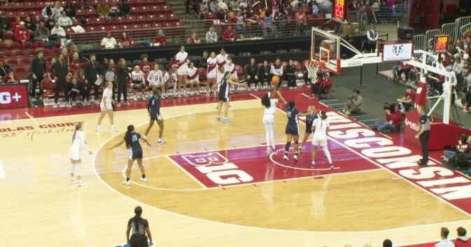 Wisconsin women's basketball stays perfect at home with win over San Diego