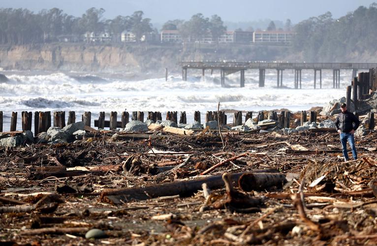 Thousands Stranded, 1 Dead in California Mudslides - ABC News