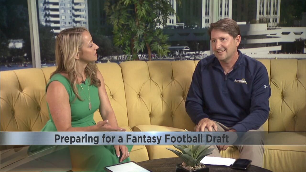 How to Prepare for a Live Fantasy Football Draft