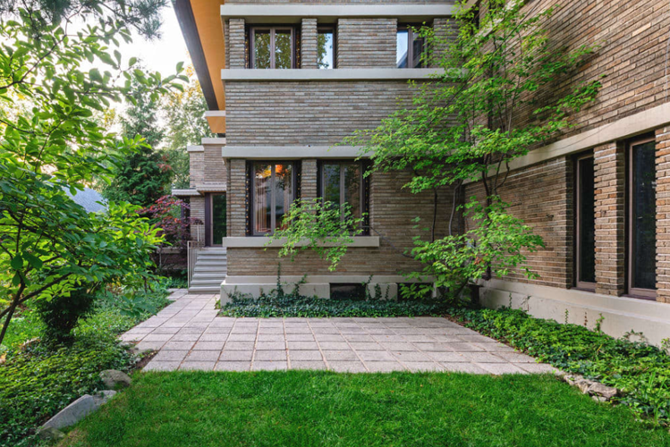 Frank Lloyd Wright home goes on sale in Milwaukee for first time in over 70 years News