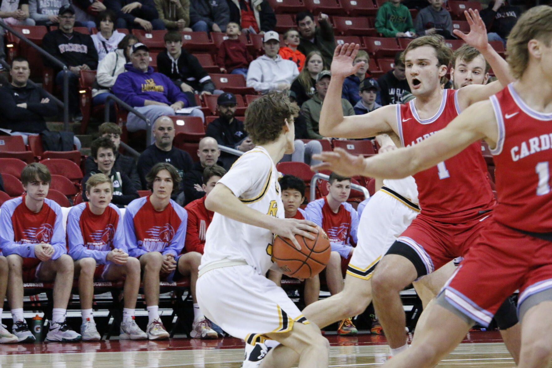 WIAA BOYS STATE BASKETBALL: Wausau Newman Catholic Outlasts Royall ...