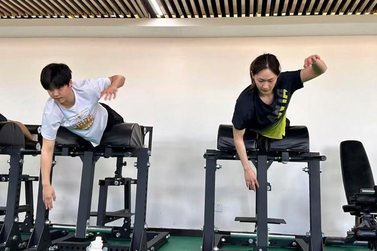 Yu Zidi: The 12-year-old Chinese phenom taking the swimming world by ...