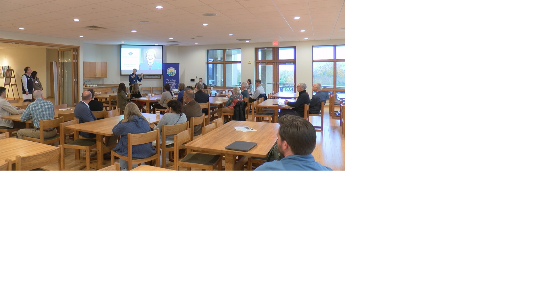 Clean Lakes Alliance talks water, effigy mounds