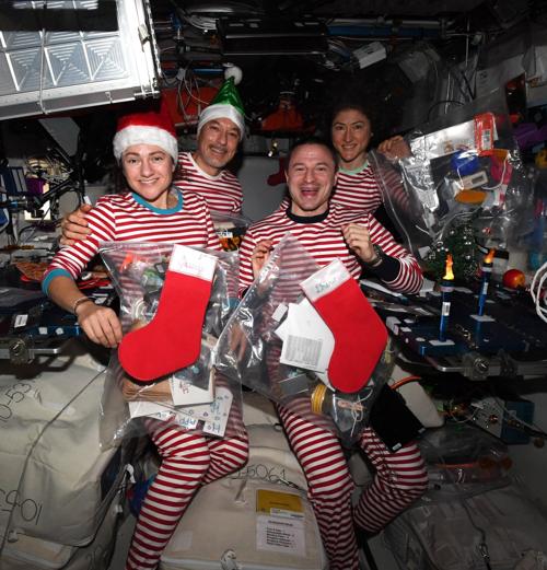 This is how astronauts celebrate Thanksgiving in space