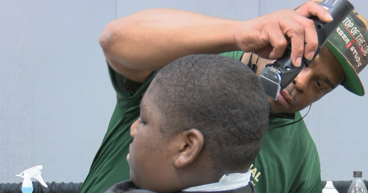 Barbers ready to offer free haircuts to 1,000 kids ahead of school year