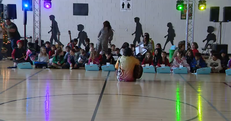 Madison's La Follette H.S. hosts Latin American cultural Christmas tradition