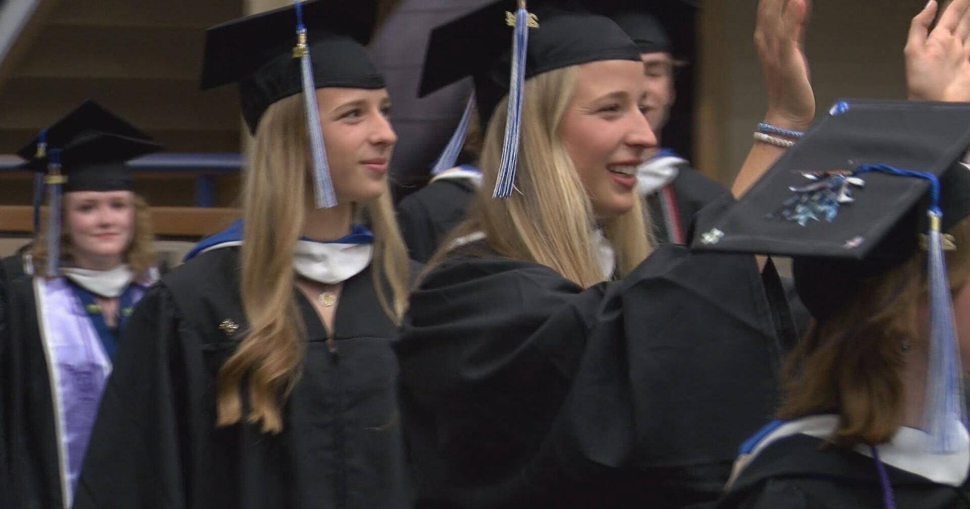 A First in Over 200 Years: Identical Twins Named Co-Valedictorians at Hamilton College - Vimarsana News