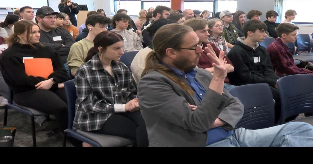 High school students learn about communications careers at Utica University event Education