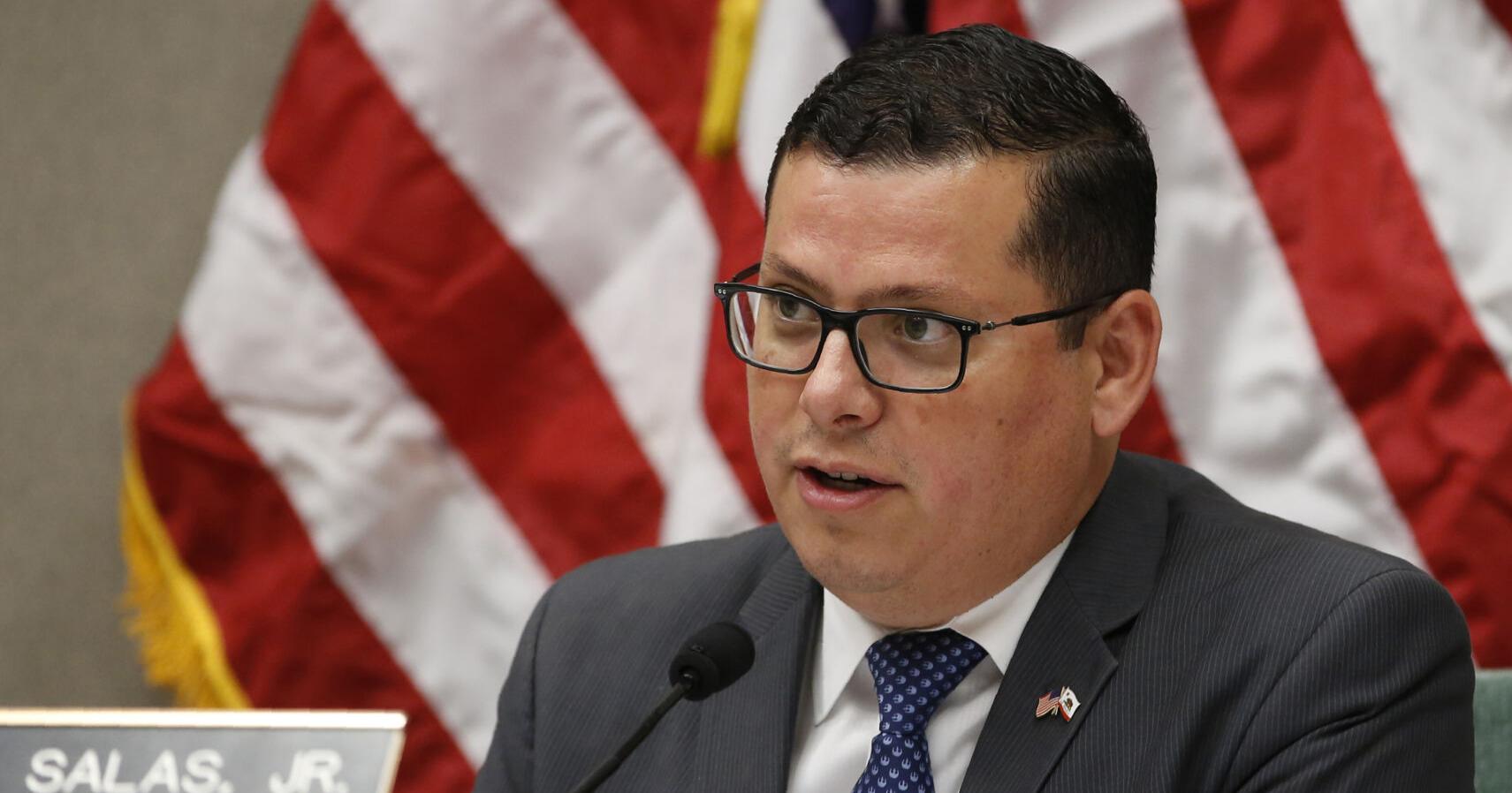High gas prices complicate Democrats' hopes of picking up US House seats in California - Vimarsana News