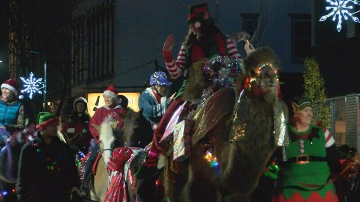 Lafayette Christmas Parade 2022 Float Registration Open For Downtown Lafayette Christmas Parade | Local |  Wlfi.com
