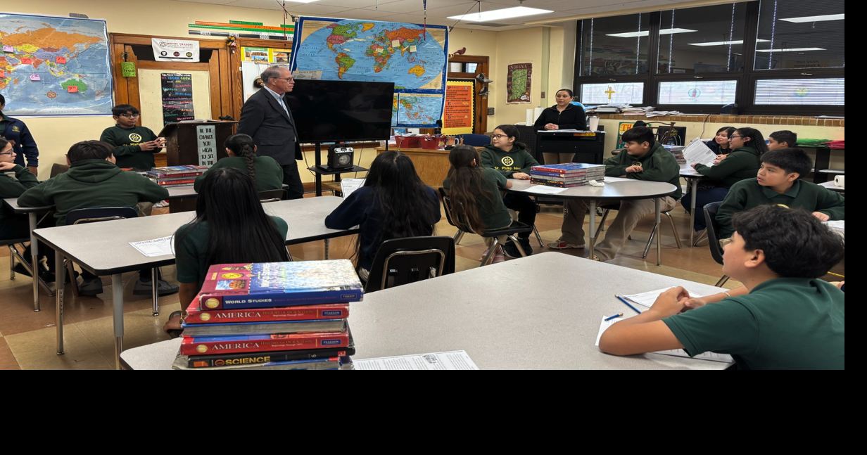 Indiana Gov. Braun highlights CTE's job success at Statehouse event