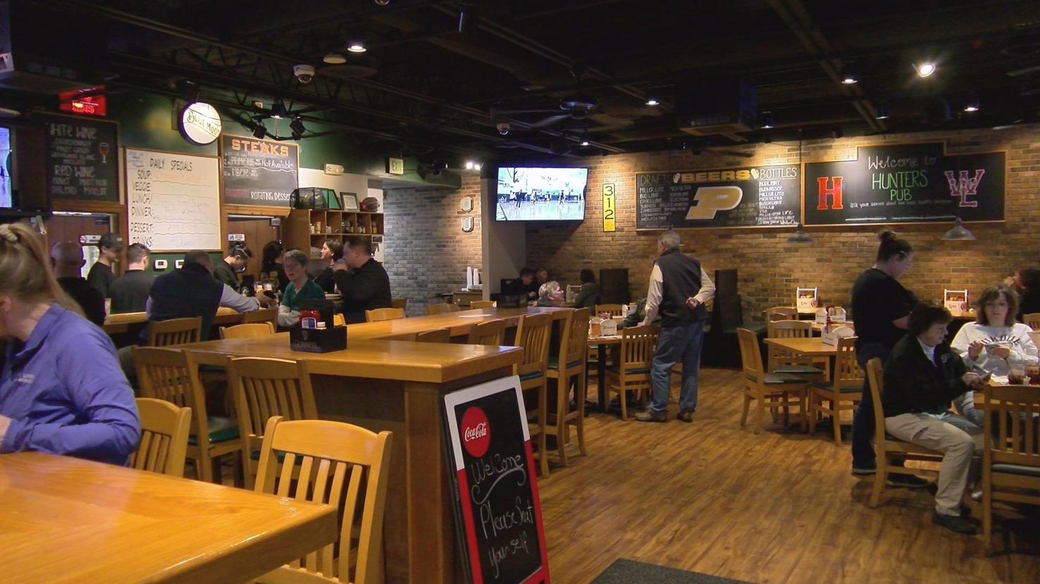 Hunter's Pub supports National Football Foundation in Joe Tiller