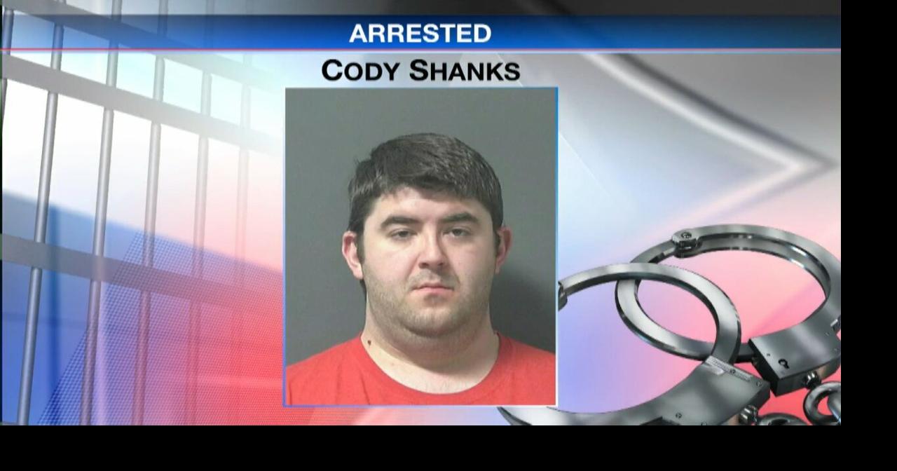 Frankfort elementary school teacher arrested for possession of child