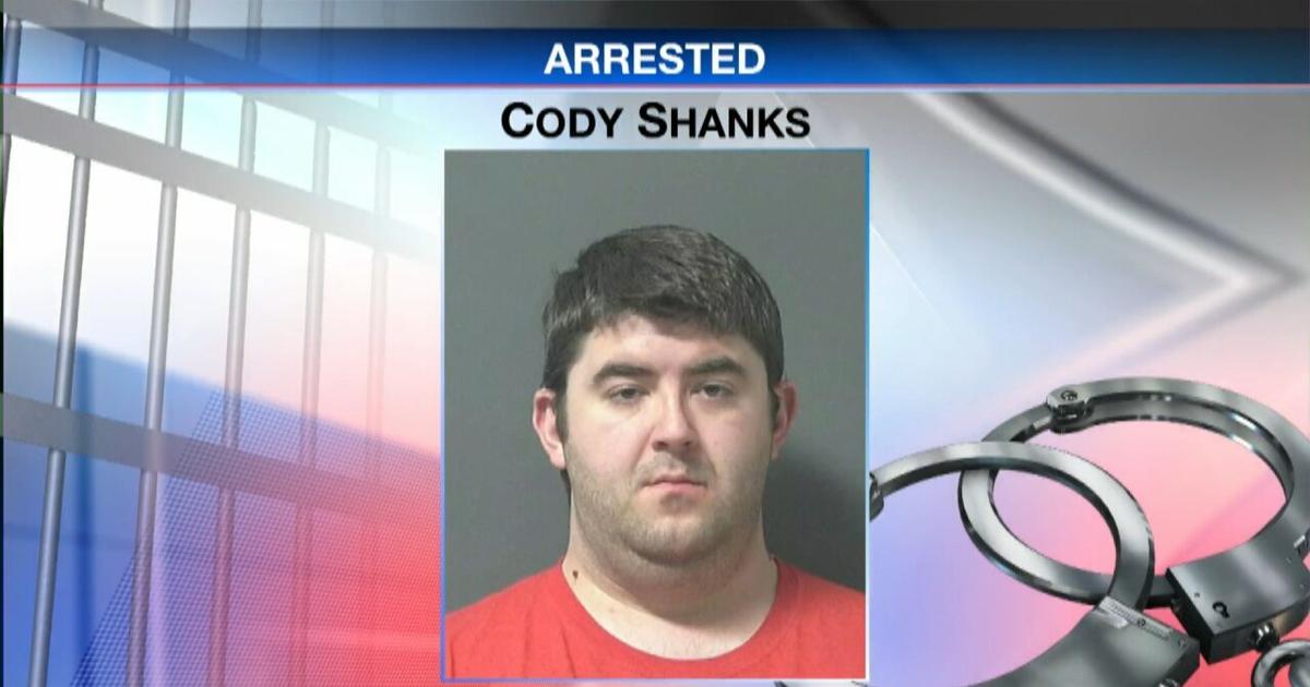 Frankfort elementary school teacher arrested for possession of child