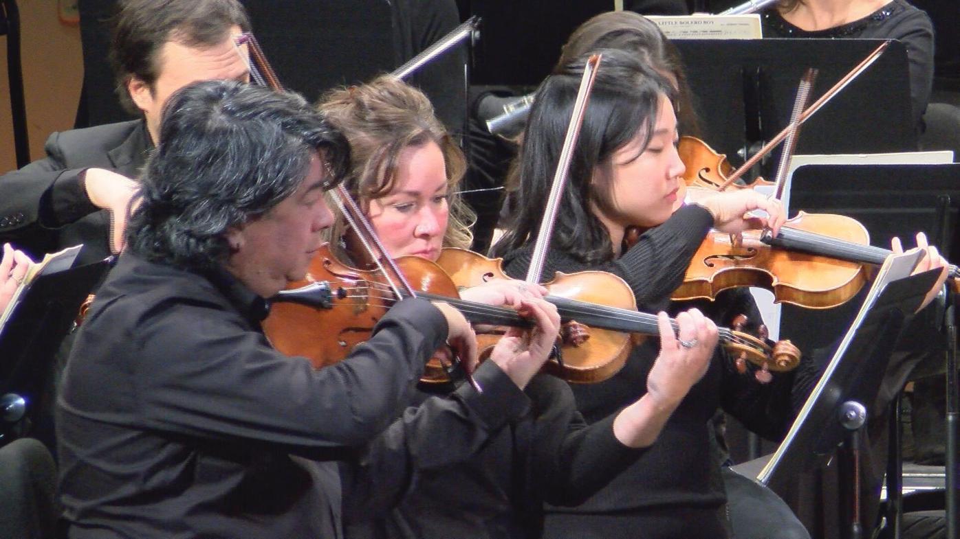 Holiday Pops concert returns to Long Center | Community | wlfi.com