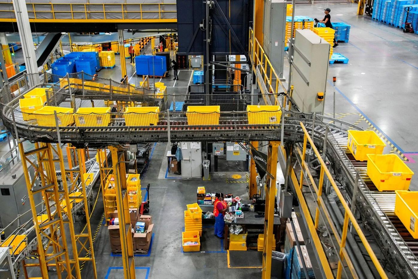 Amazon CEO: Prices have gone up from tariffs | News | wlfi.com