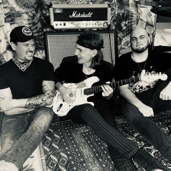 Shaw Davis & The Black Ties Up The Amplification At Chan's | Local Entertainment - Vimarsana News