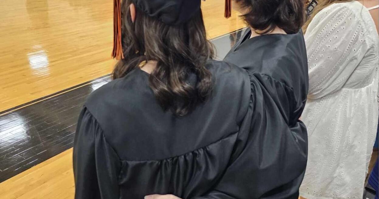 Three Tennessee high school graduates with disabilities required to sit in audience at commencement - Vimarsana News