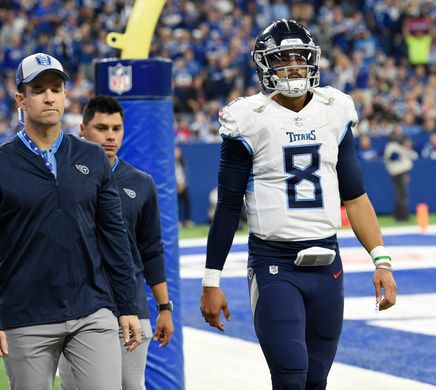 Titans: Marcus Mariota suffered stinger in loss to Colts