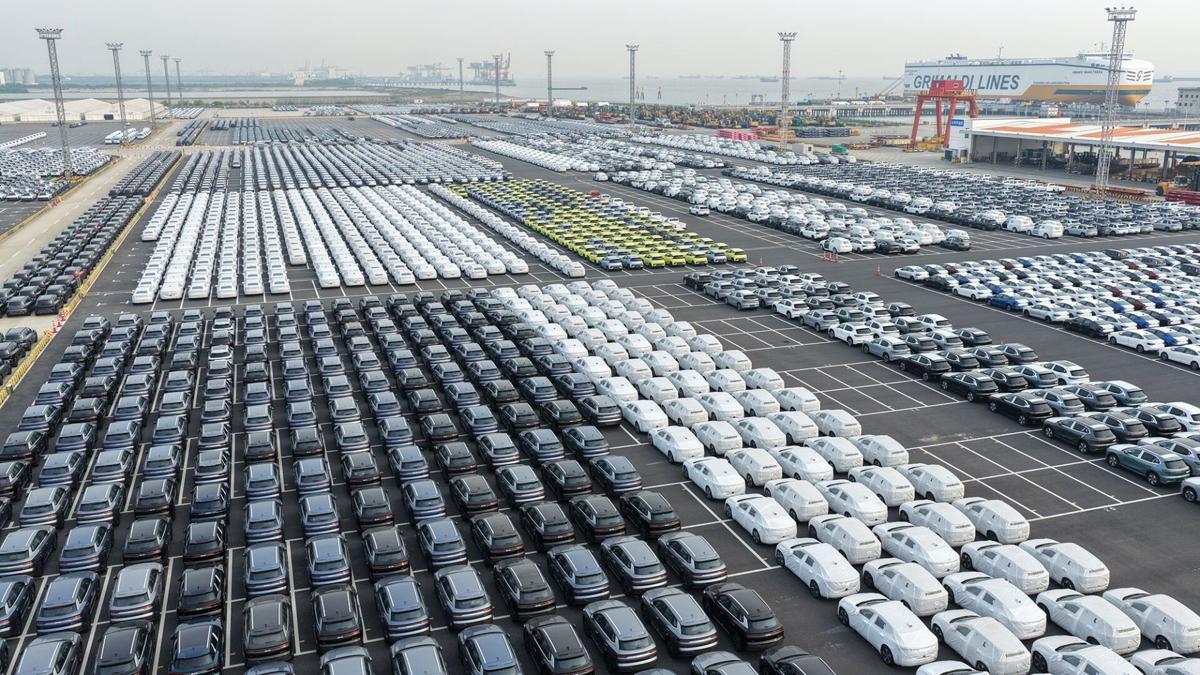 US EV sales are down, but not out. Here’s why automakers won’t pull the plug