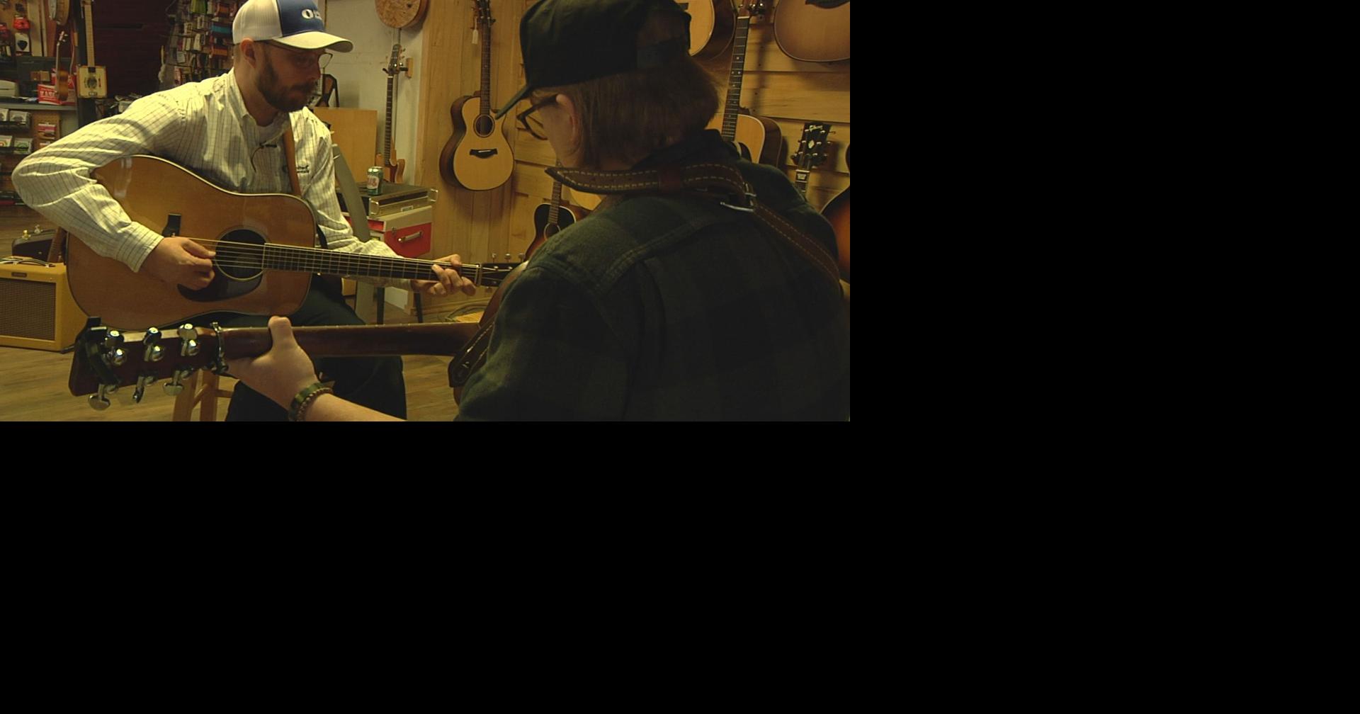 Award-winning Kentucky native musician shares music with local ...