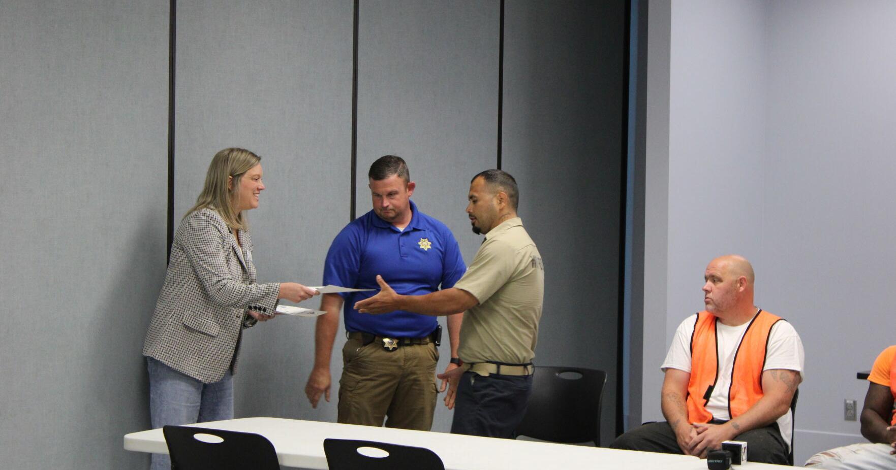 Deckhand program looks to give inmates a better future - Vimarsana News