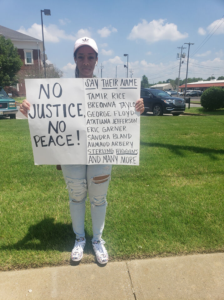 Protesters demand justice for man who died in Obion County, TN, jail