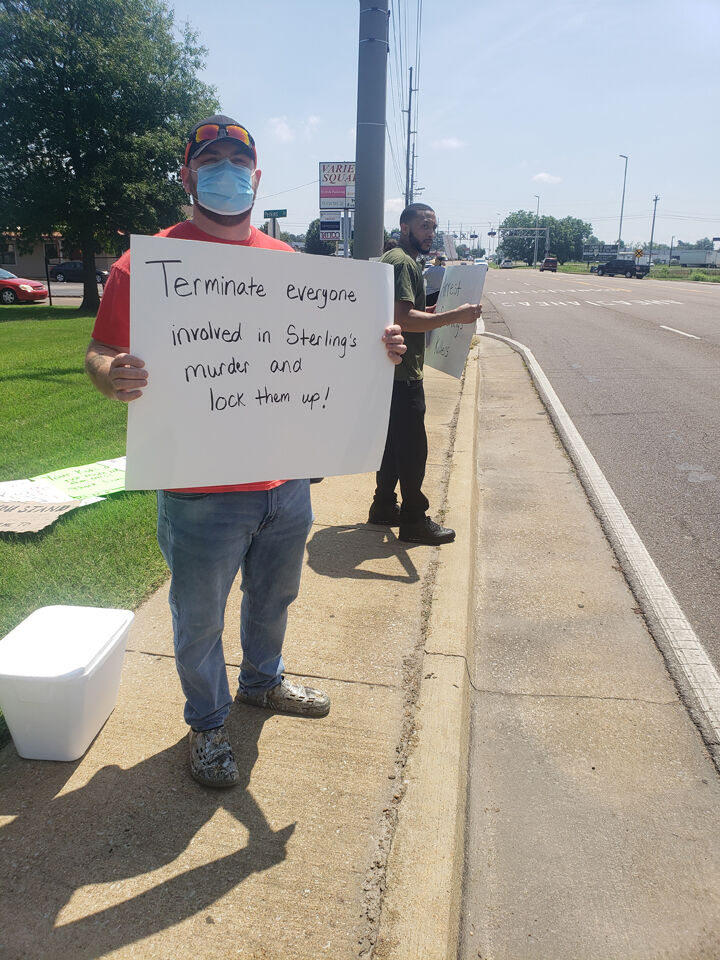 Protesters demand justice for man who died in Obion County, TN, jail