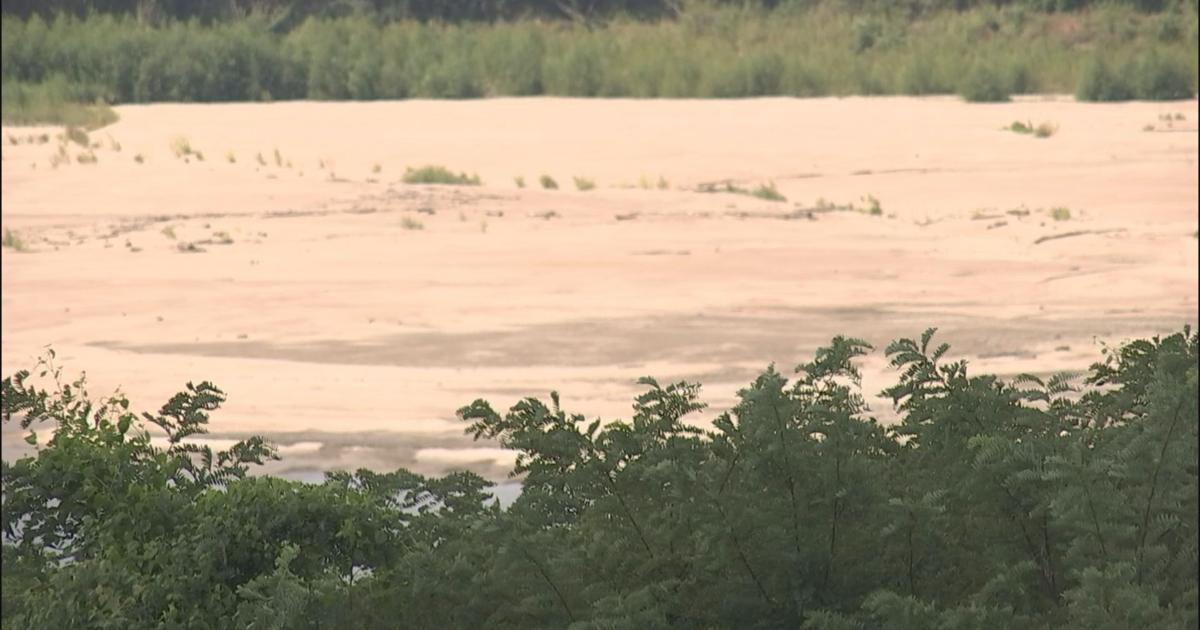 Low river levels causing issues for barges and boats | News | WPSD Local 6