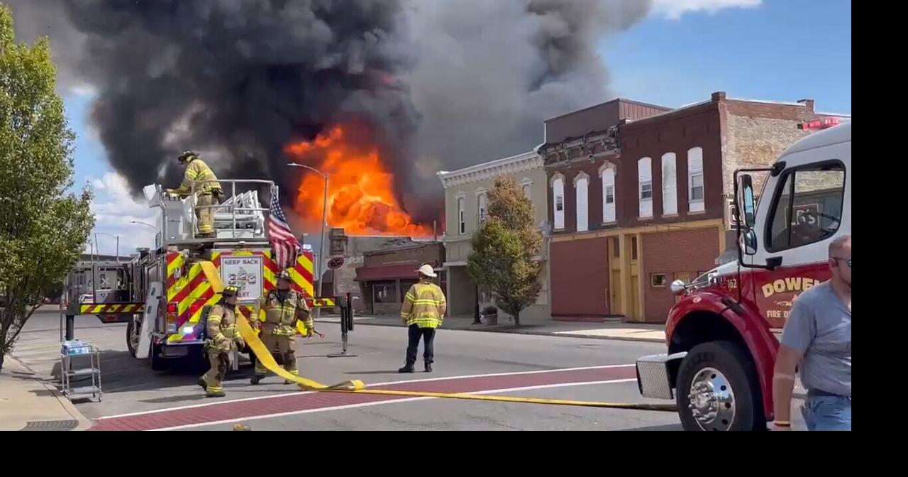 First responders on scene of 'massive,' '5+ alarm fire' in Du Quoin