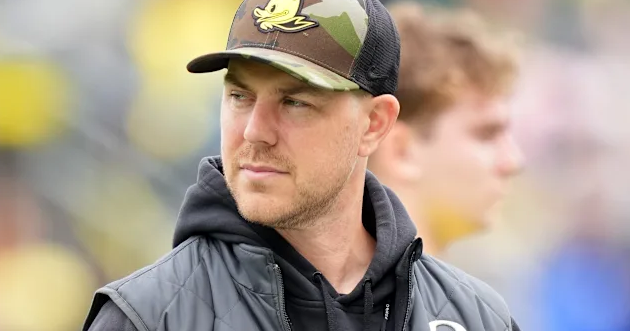 Reports: Kentucky set to hire Oregon's Will Stein as head coach