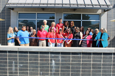 Marshall County Public Library holds ribbon cutting for patio and garden space