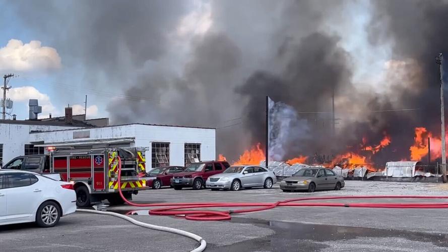 First responders on scene of 'massive,' '5+ alarm fire' in Du Quoin ...