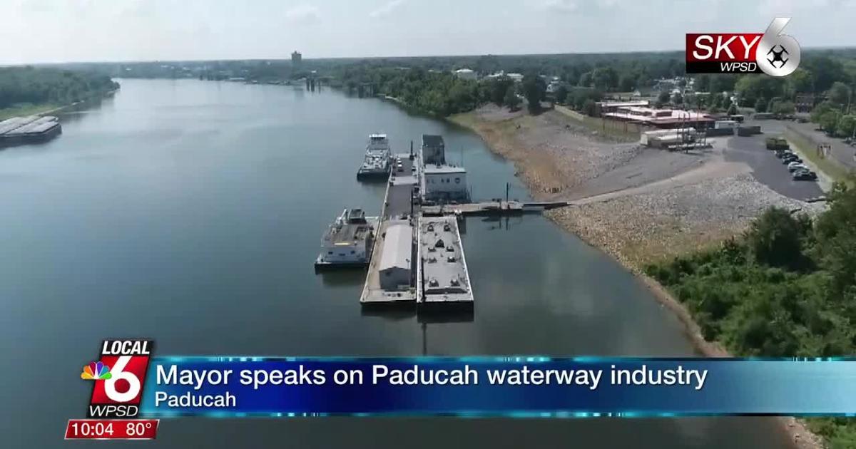 Mayor Bray speaks on waterway industry