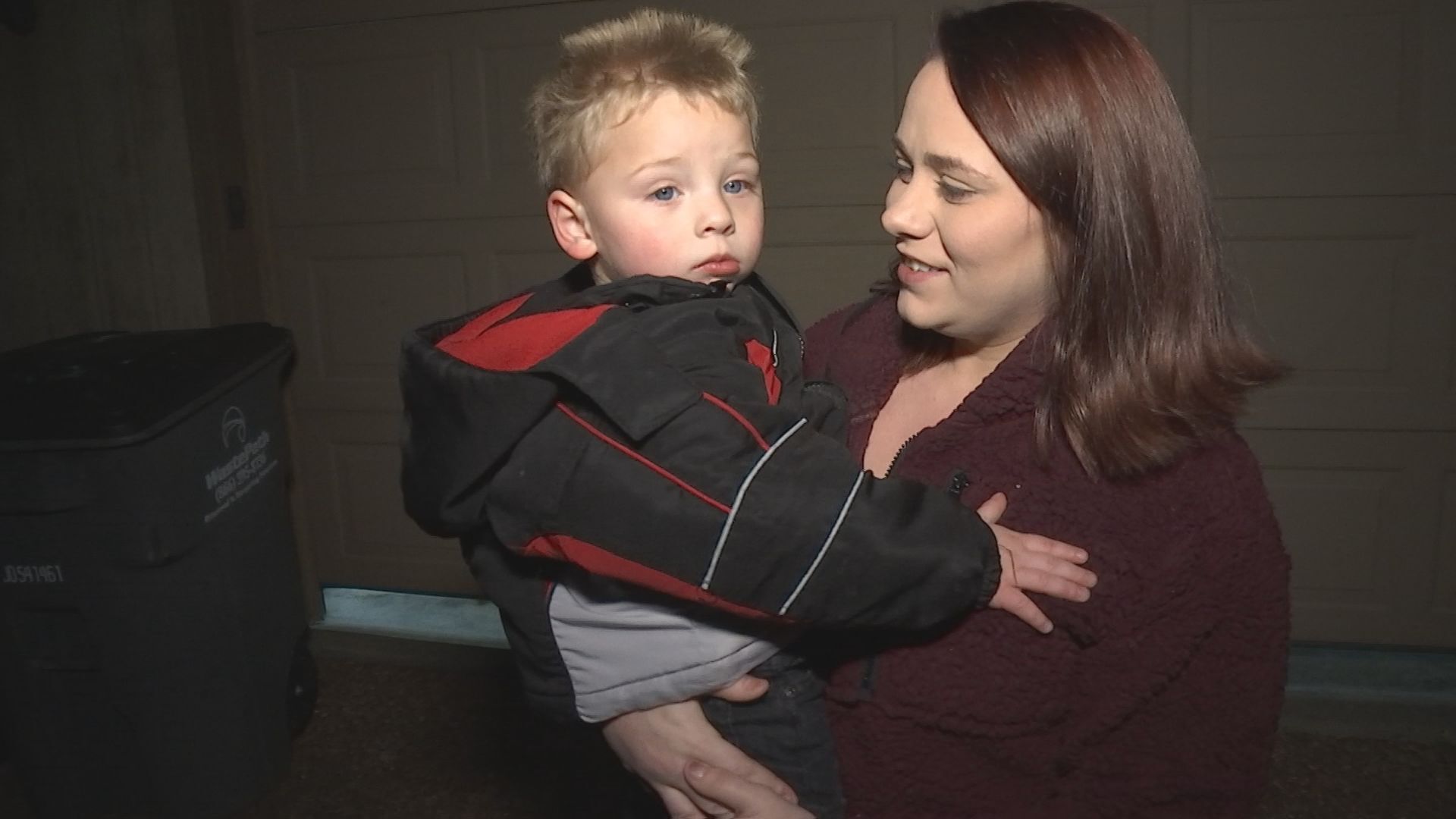 Mom of 2 struggling during pandemic gets help from community to pay bill - Vimarsana News