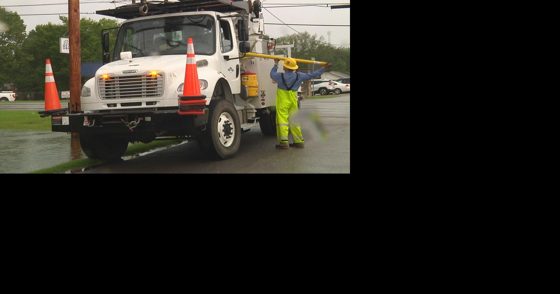 Working to restore power is dangerous work. Here's how linemen stay ...