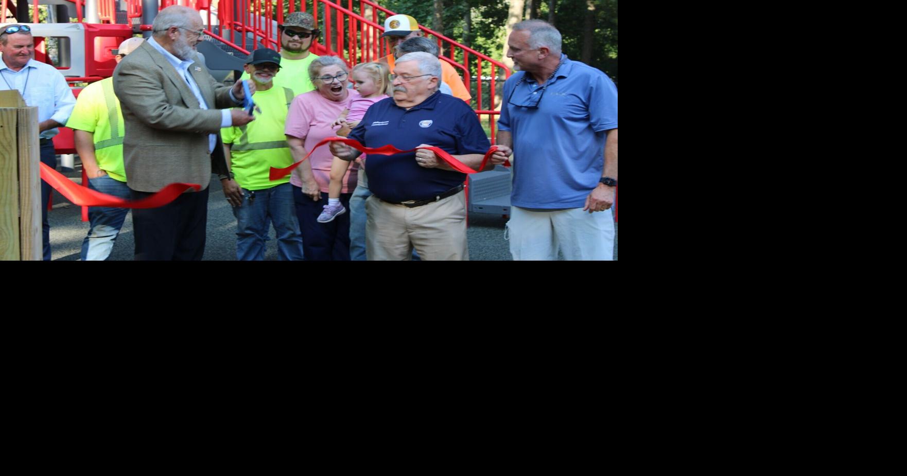 Reidland Community Center holds ribbon-cutting ceremony for new playground