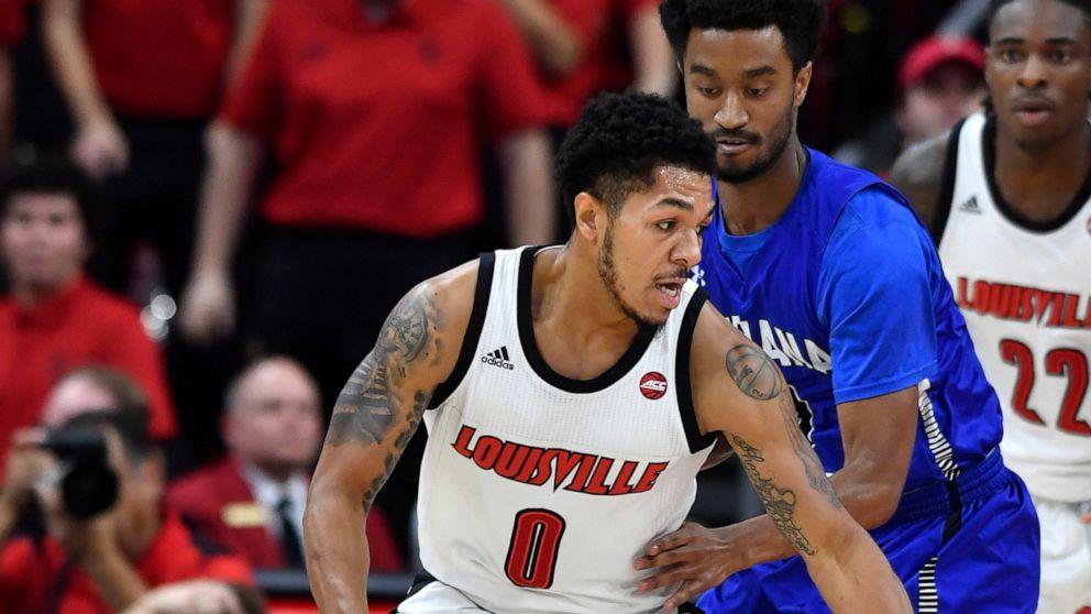 Nwora Scores 21 Points No 4 Louisville Coasts Past Indiana State