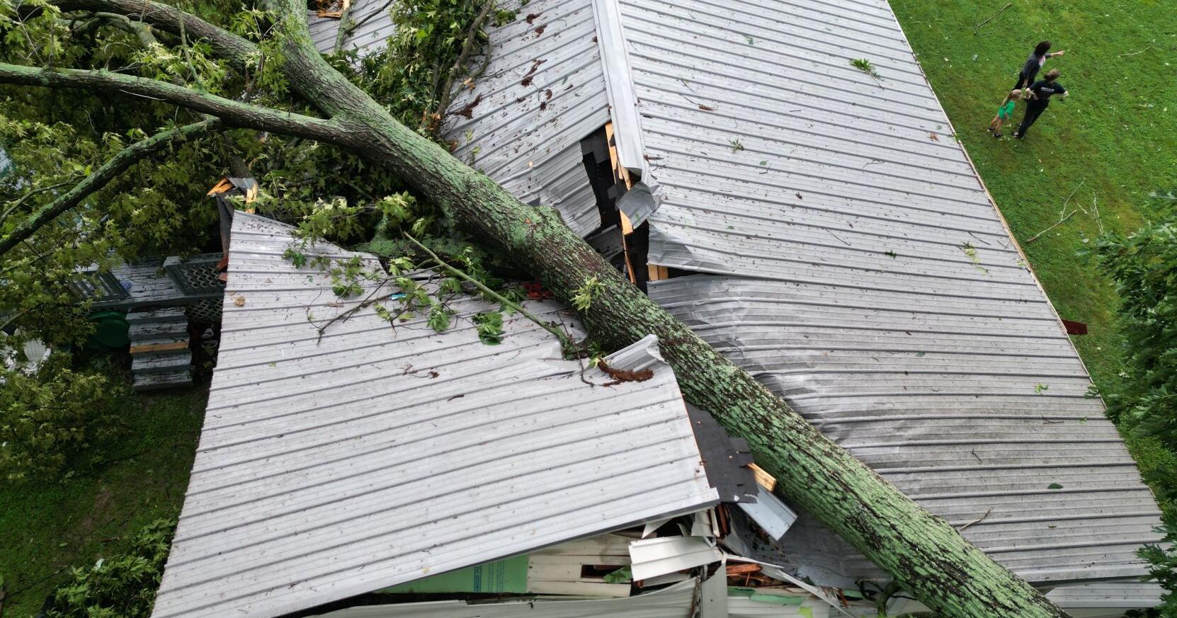 'It's surreal' — Storm damages homes in Graves County - Vimarsana News